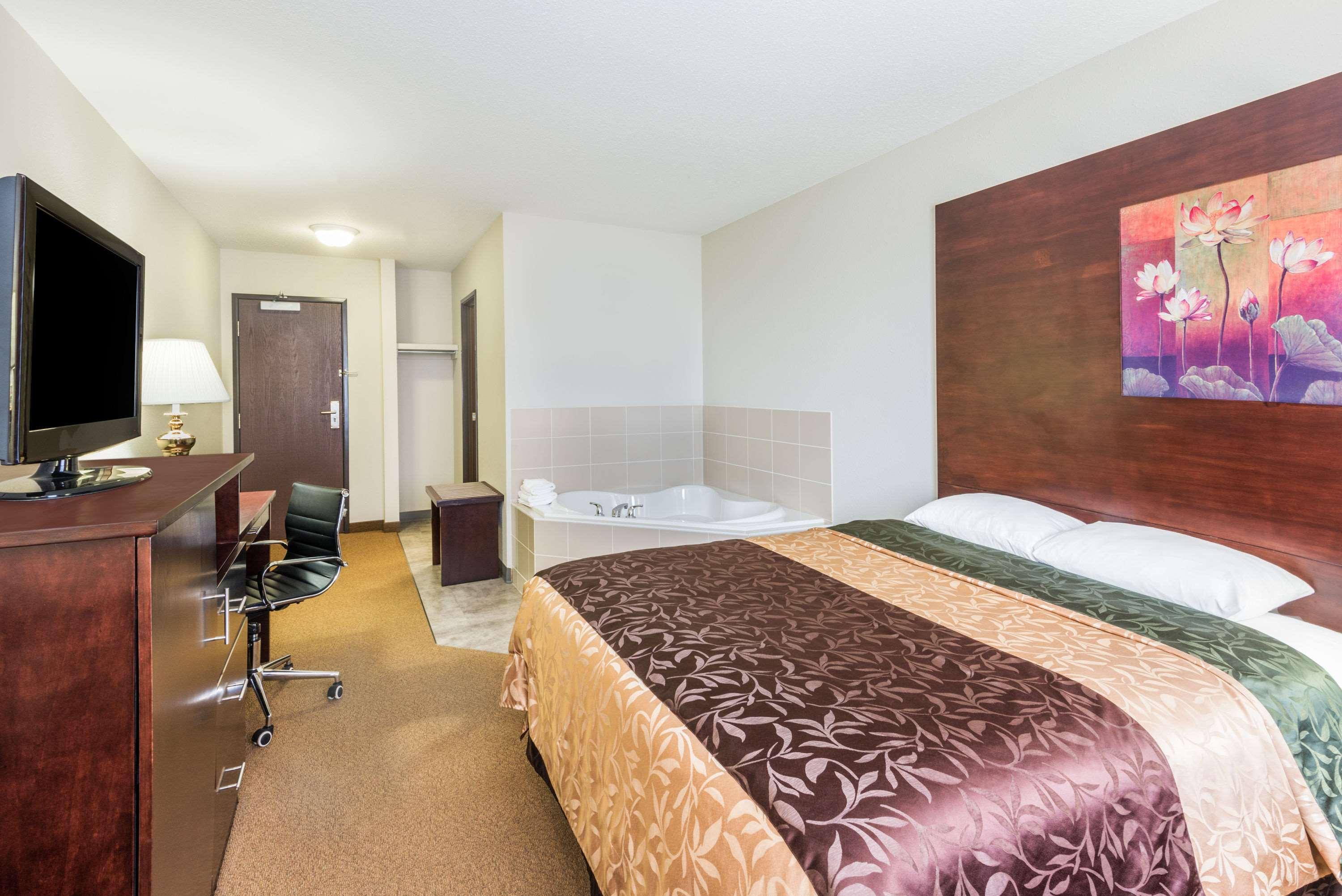 Super 8 By Wyndham Innisfail Exterior foto